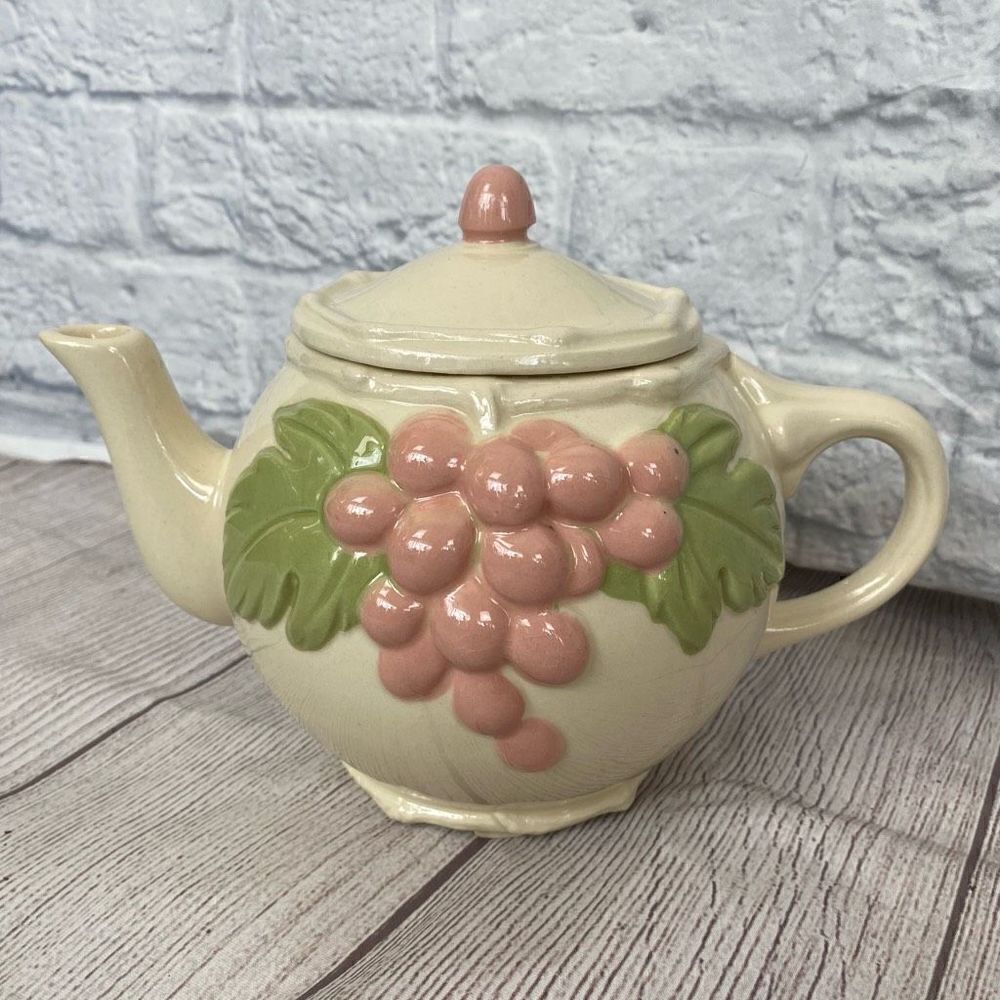 Teapot set w/leaves & grapes teapot sugar & creamer bowl ivory & pink - Picture 6 of 11